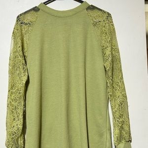 MIHOLL TOP Size Medium